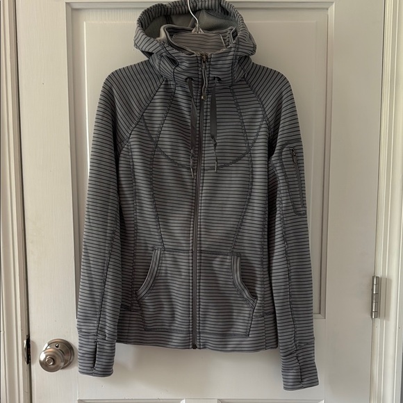 Athleta Bright Striped Strength Hoodie Winter Running Fullzip Hoodie Gray Women - Picture 2 of 5